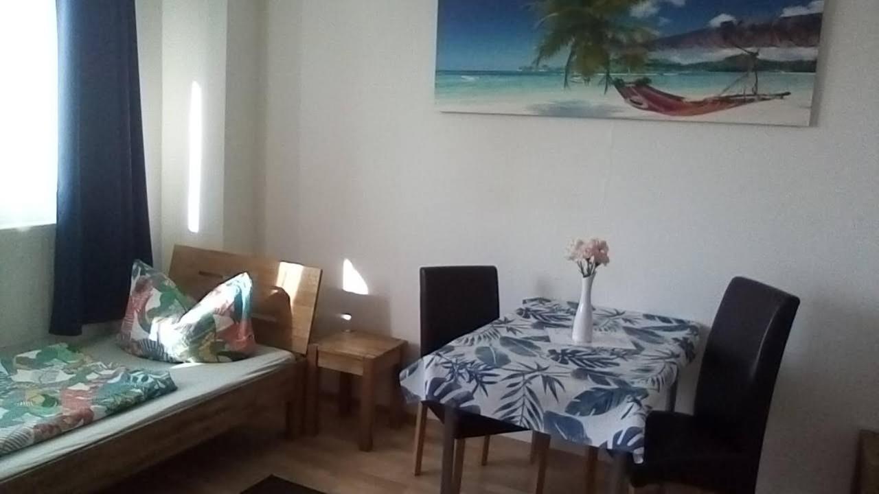 Pension Riedel Wolfsbourg Extérieur photo